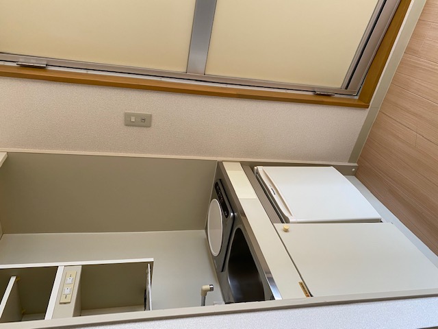 キッチン　IH・ミニ冷蔵庫