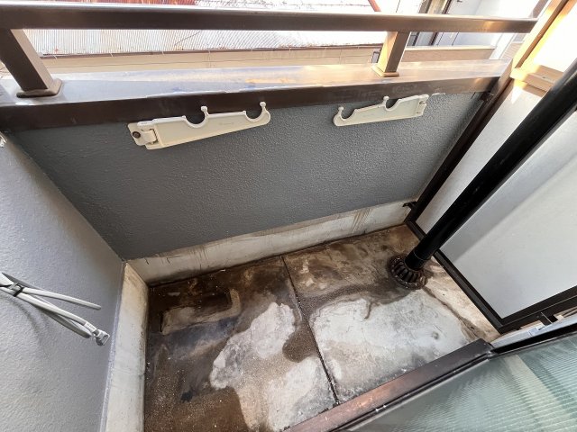 バルコニー　バルコニーからの眺めを楽しみながら食事をしませんか