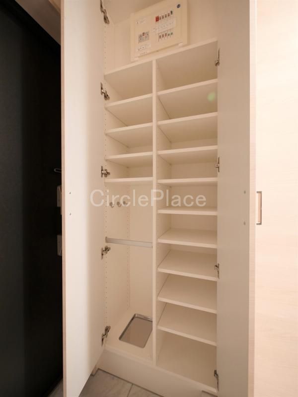 その他設備　シューズボックス