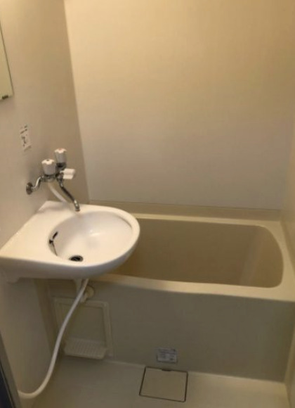 バス・シャワールーム　※別部屋の参考写真です。