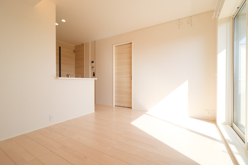 居室・リビング　図面と現状に相違がある場合には現状を優先