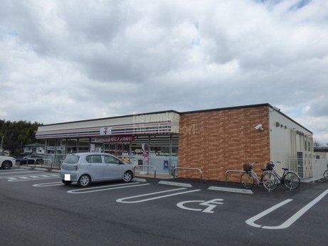 コンビニ　セブン－イレブン　合志新須屋駅前店（コンビニ）まで577m