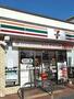 コンビニ　セブンイレブン泉大津東助松町店（コンビニ）まで854m