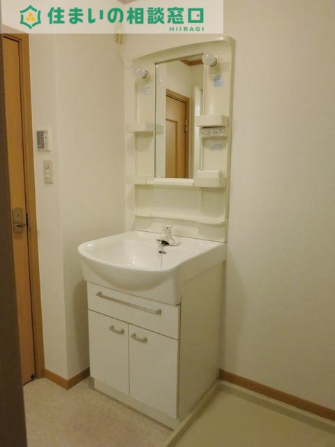 洗面設備　同型