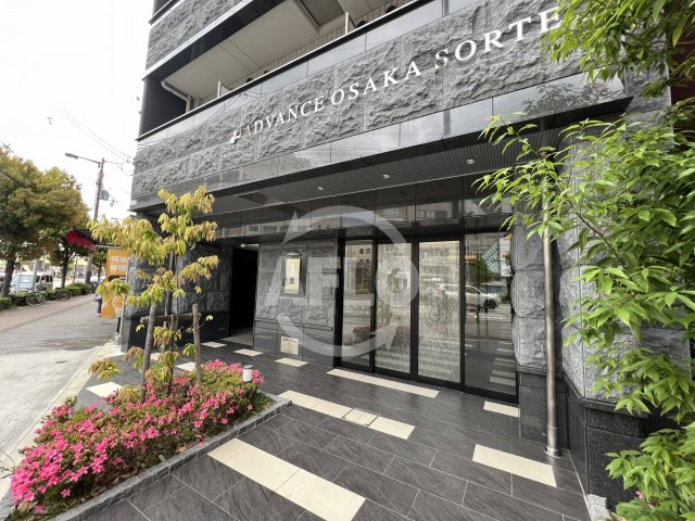 エントランス　アドバンス大阪ソルテ　エントランス