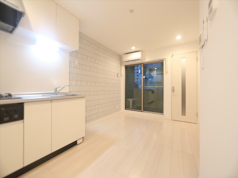 バルコニー　ＬＤＫ8.2帖　エアコン完備　南面バルコニー