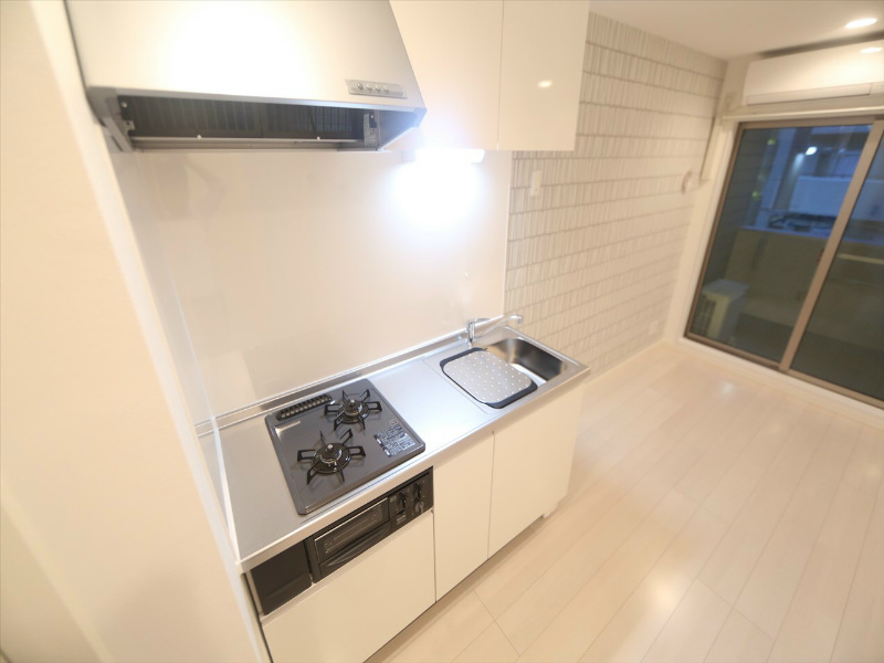 キッチン　システムキッチン（ガス2口コンログリル付）