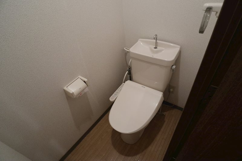 トイレ　別部屋写真