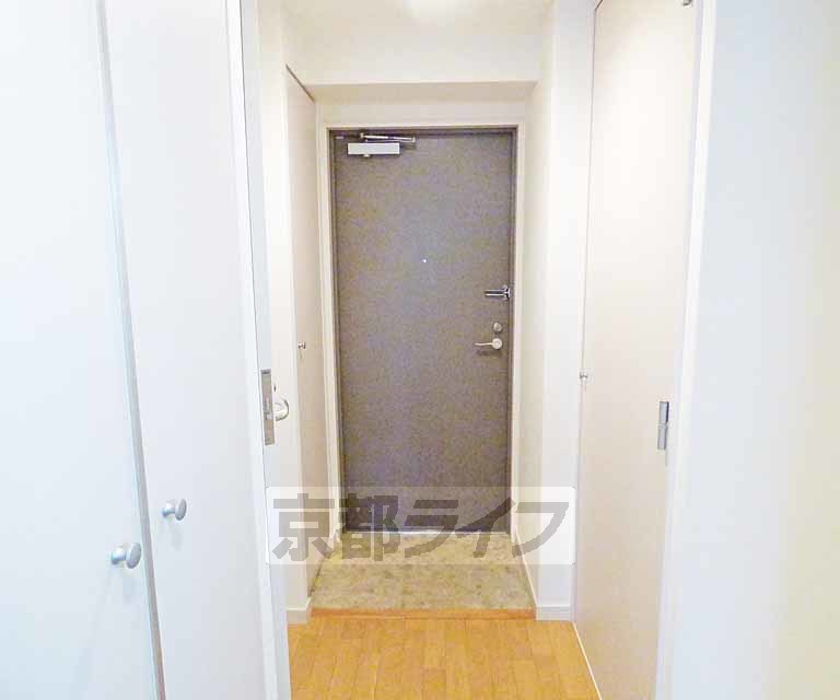 玄関　広々とした玄関です。