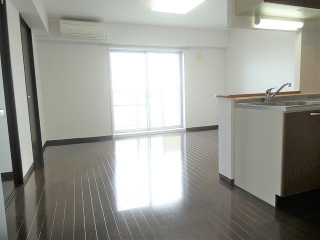 居室・リビング　ＬＤＫ１３．７帖※同タイプ参考写真