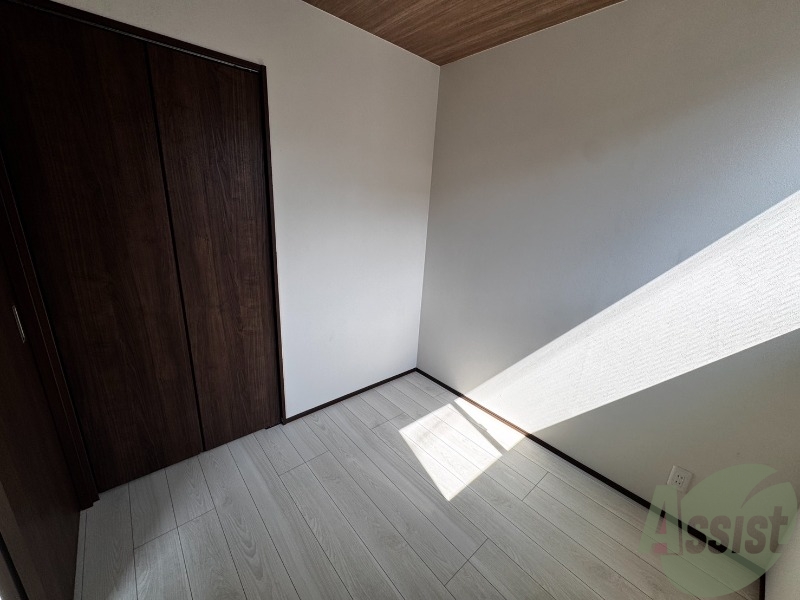 その他部屋・スペース　こちらは寝室になります。とても快適に過ごせそうですね。