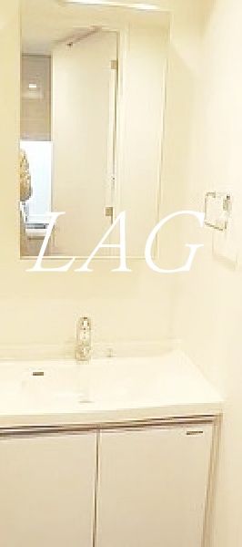 洗面設備　独立洗面台です。