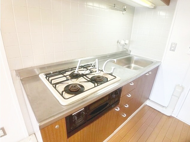 キッチン　キッチンです。