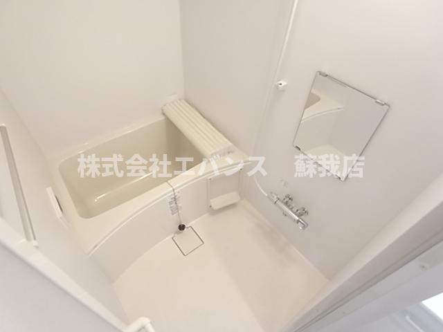 バス・シャワールーム　ゆったり過ごせるお風呂です