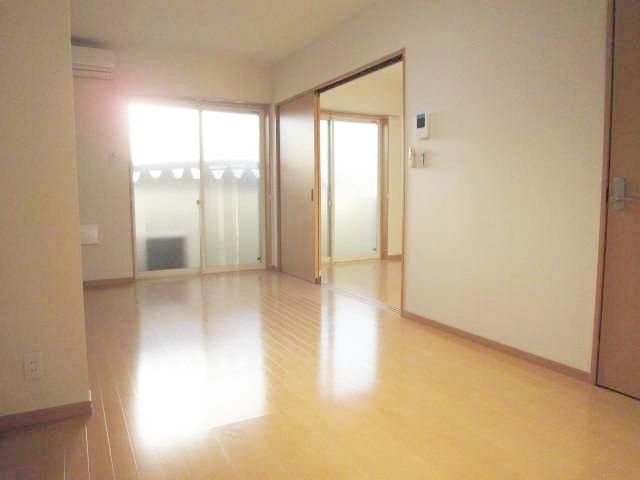 その他部屋・スペース　☆日当たり良好リビング☆