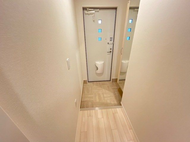 玄関　物件画像