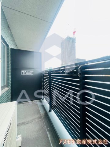 バルコニー　同マンション別部屋　参考写真