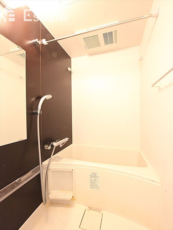 バス・シャワールーム　バスルーム