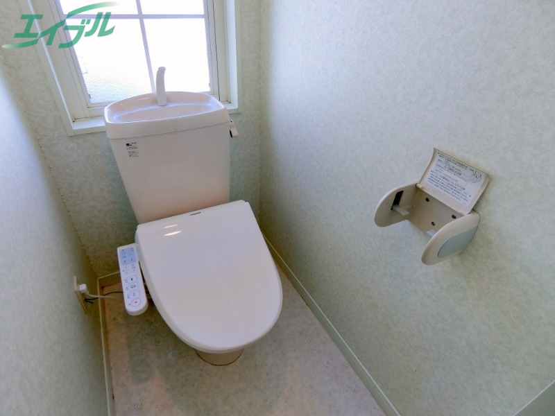 トイレ　同型参考写真