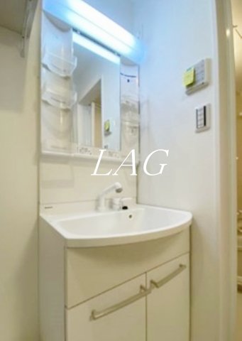 洗面設備　洗面台です。