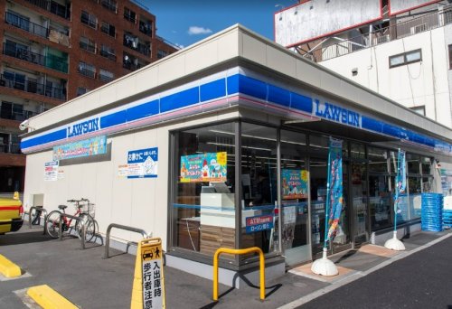 コンビニ　ローソン 新宿曙橋店（コンビニ）まで499m