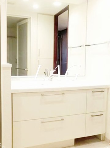 洗面設備　洗面台です。