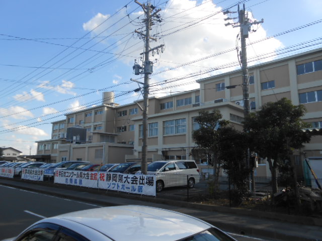 中学校　中郡中学校（中学校）まで1603m