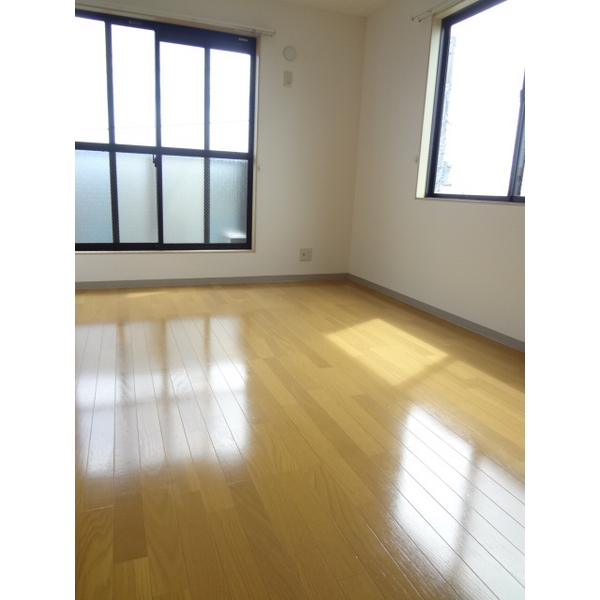 居室・リビング　【人気の対面キッチン♪】振り分けタイプのお部屋！