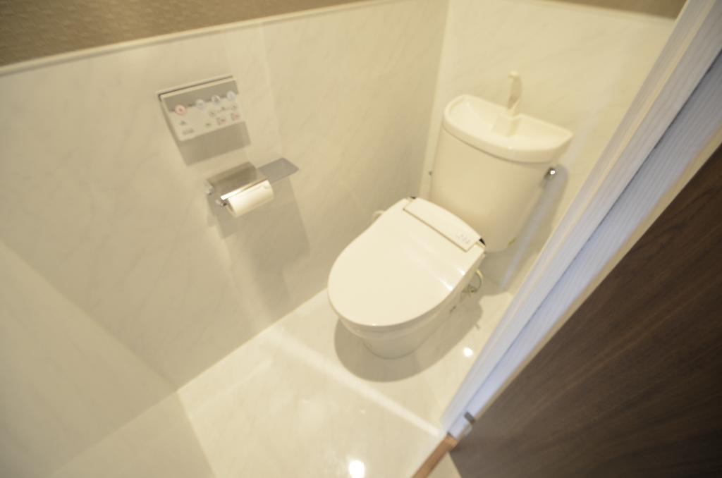 トイレ　シャワー付トイレ