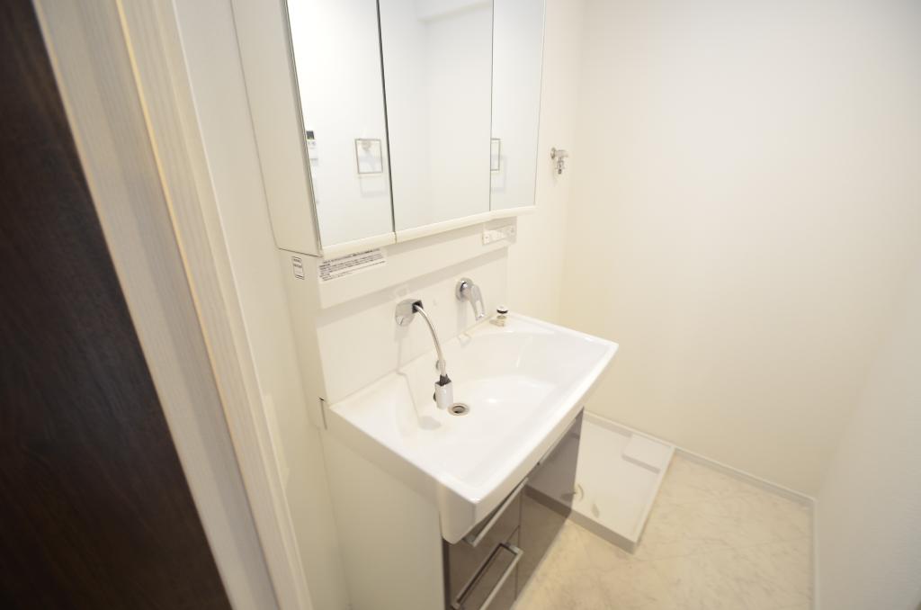 洗面設備　洗髪洗面化粧台