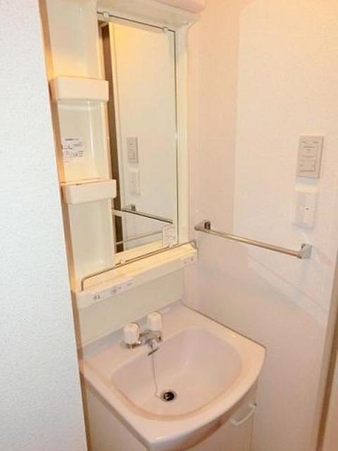 洗面設備　同仕様