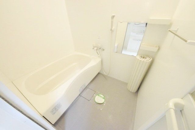 バス・シャワールーム　バスルーム