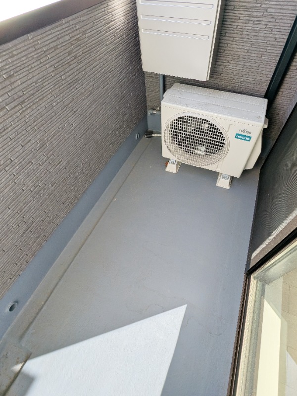 バルコニー　図面と現状に相違がある場合には現状を優先