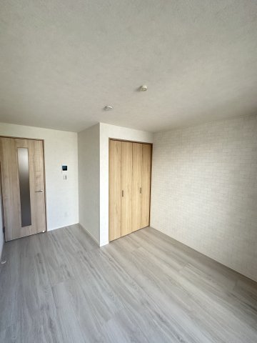 その他部屋・スペース　落ち着いて過ごせるお部屋なので、寝室にいかがでしょうか