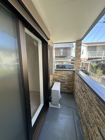 バルコニー　外からの目が気にならないバルコニーで洗濯物が干せます