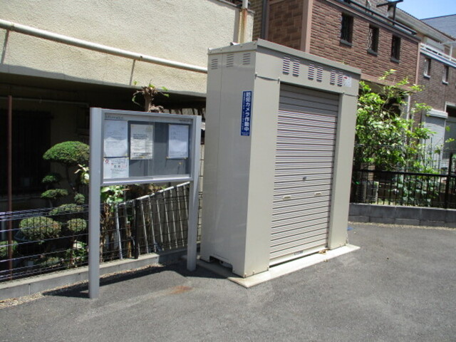 ロビー　掲示板