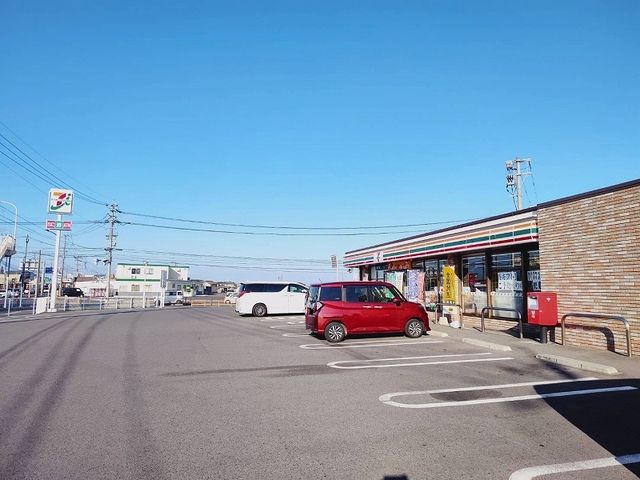 コンビニ　セブンイレブン 中津万田店（コンビニ）まで400m