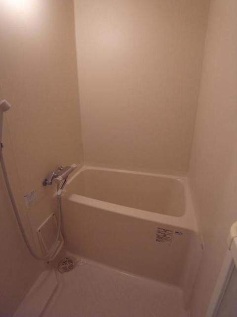 バス・シャワールーム　きれいな浴室