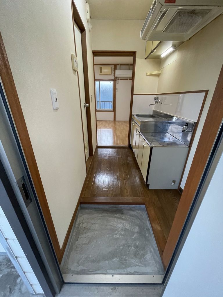 玄関　別部屋参考画像