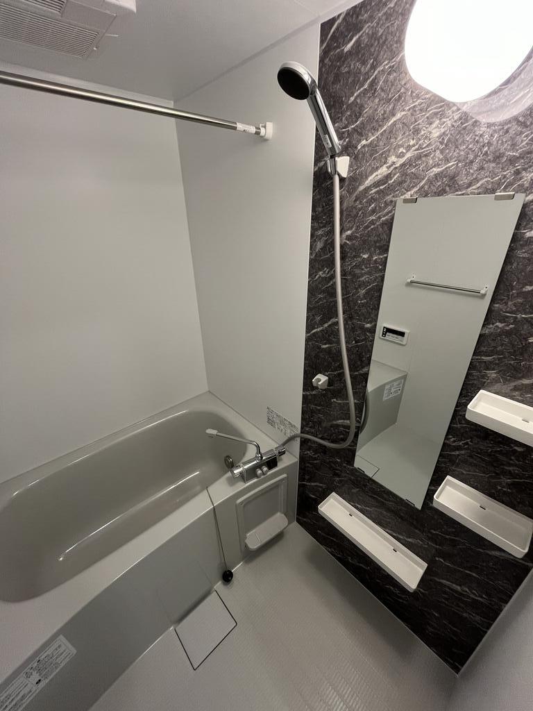 バス・シャワールーム　※同タイプ写真