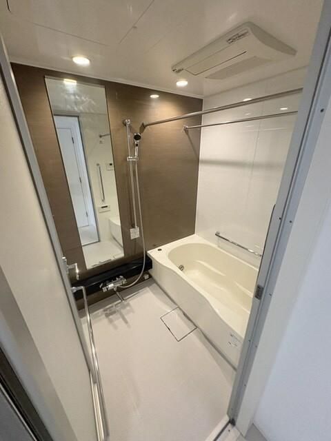 バス・シャワールーム　写真は同タイプ住居です。