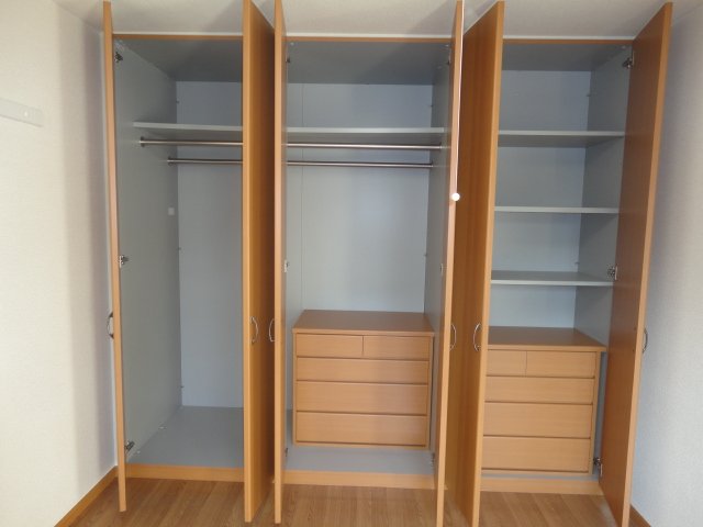 収納　クローゼット