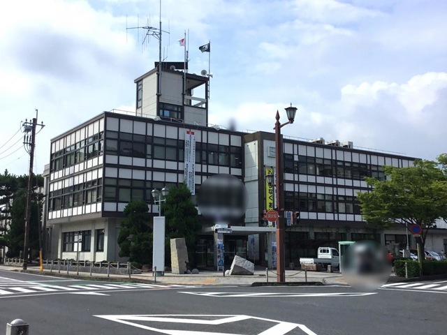 役所　笠岡市役所（役所）まで402m