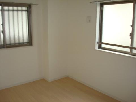 居室・リビング　室内