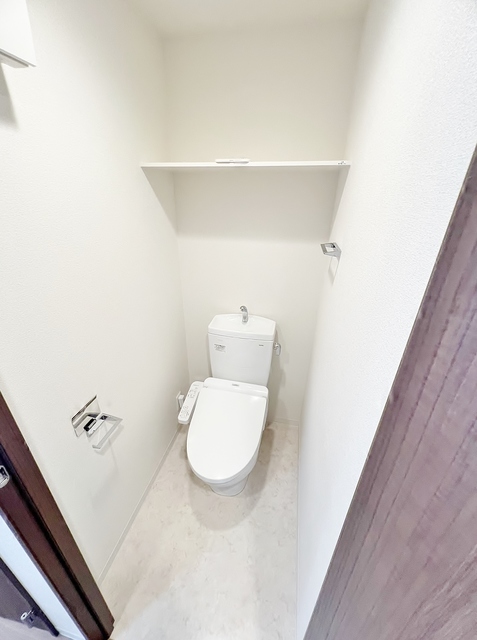 トイレ　温水洗浄便座