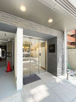 エントランス　毎日通るエントランスはこんな感じです♪