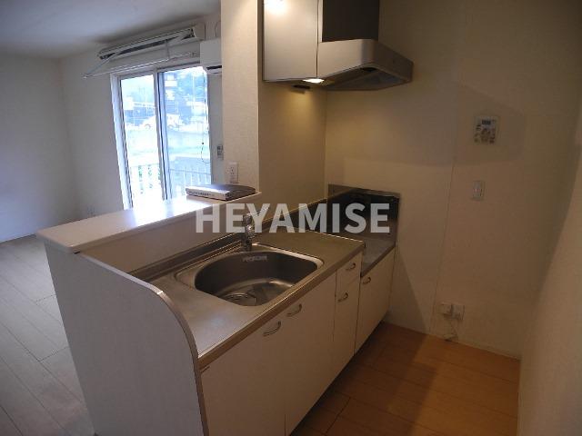 キッチン　※同物件反転タイプの写真でございます※現況を優先します※