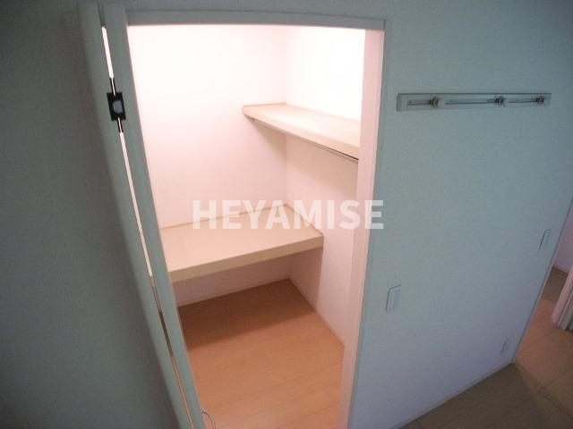 収納　※同物件反転タイプの写真でございます※現況を優先します※