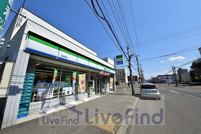 コンビニ　ファミリーマート本郷通店（コンビニ）まで314m