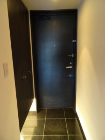 玄関　※別部屋参考写真